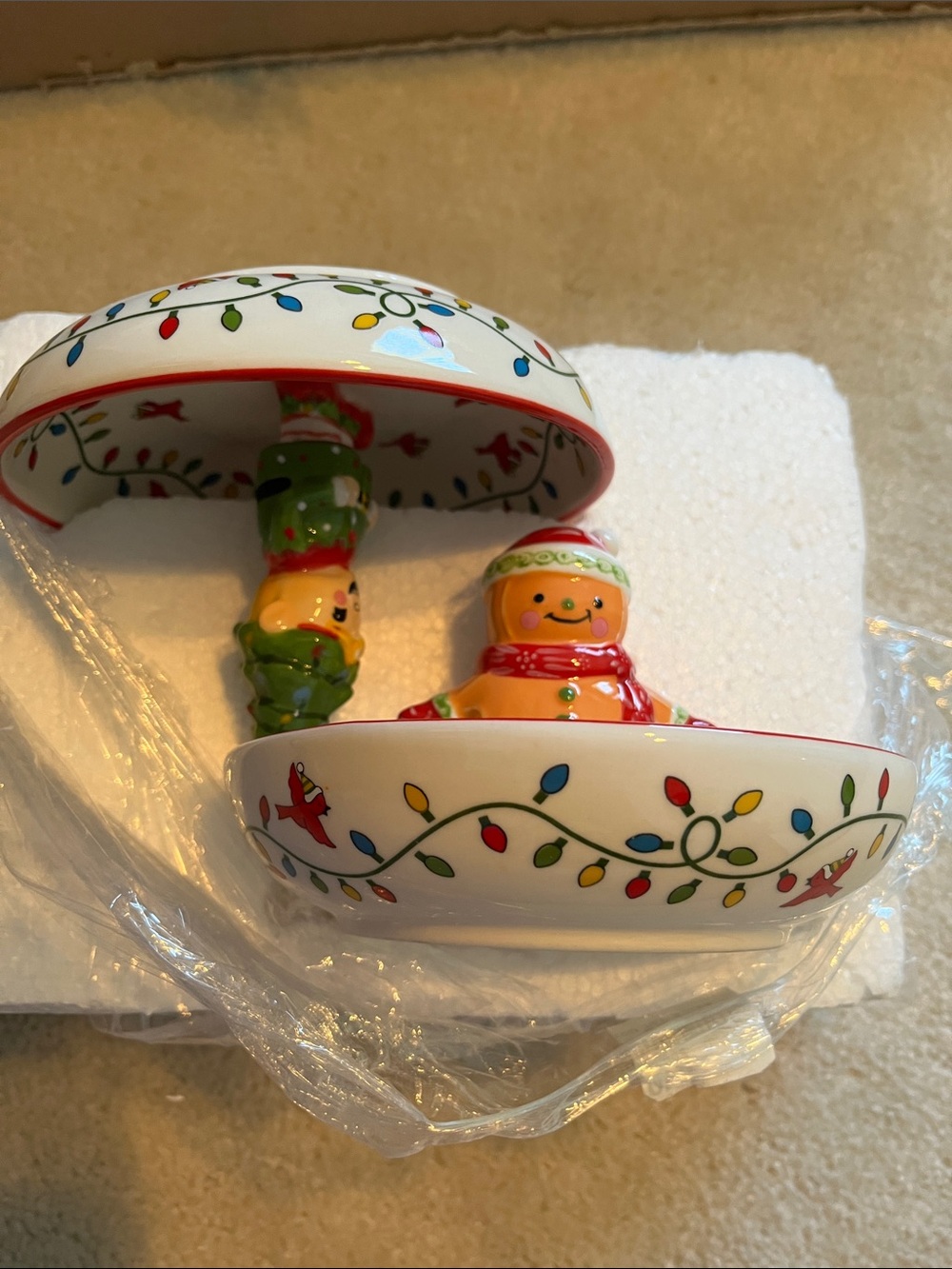 Holiday Elf and gingerbread Ring & Trinket Dish - Green & Red. New. Cute gift.